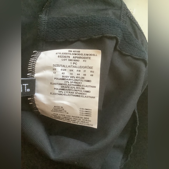 Miraclesuit Black Halter Swimsuit Sz 12 women’s - Picture 9 of 10